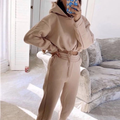 Comfy Long Sleeve Drawstring Cropped Hoodie and Comfy Sweatpants set